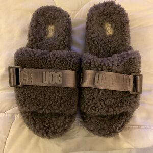 UGG FLUFFITA  Slippers
